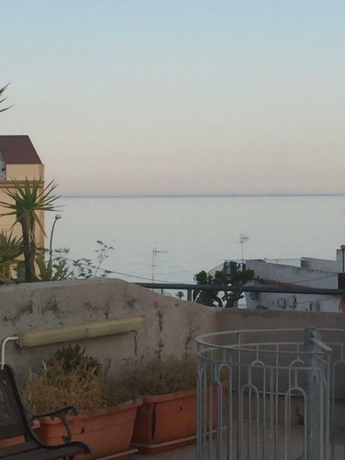 폰다첼로 Taormina Mare Piscina Fondachello 아파트 외부 사진